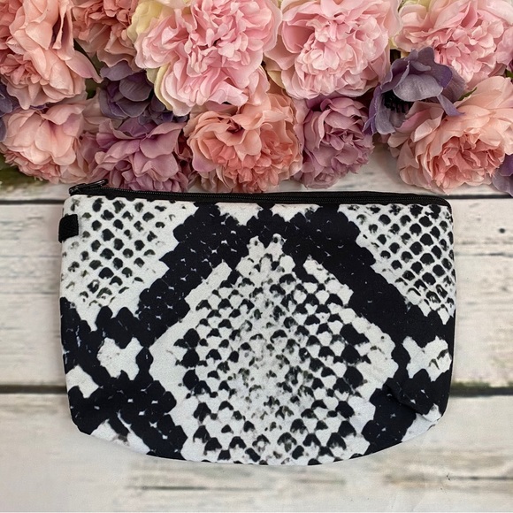 Black & White Snakeskin Cosmetic Toiletry Bag - Picture 5 of 8